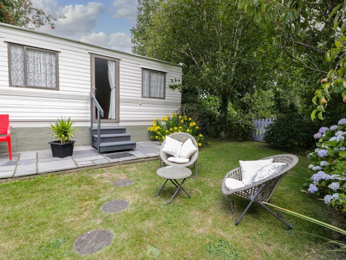 Fron Dderw Caravan Holyhead Extérieur photo